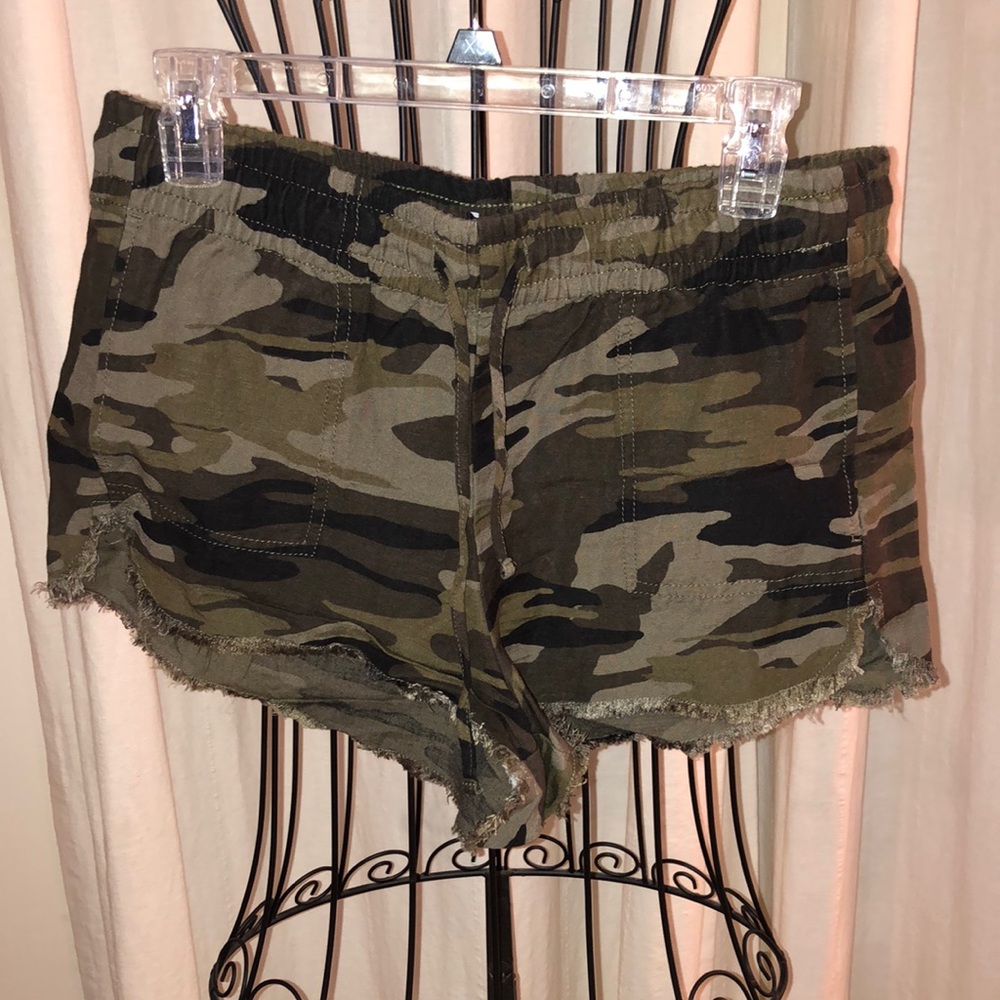 Express camo shorts